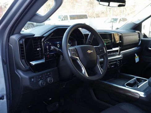 New 2026 Chevrolet Silverado 3500 LT image 10