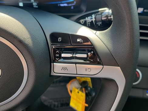 New 2026 Hyundai Elantra SE image 29