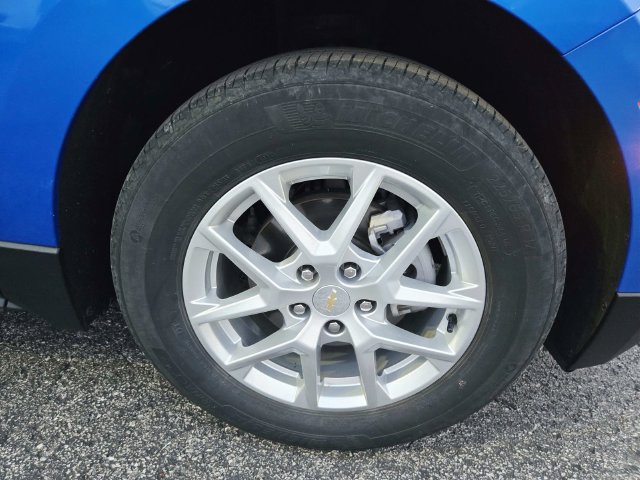 Used 2024 Chevrolet Equinox LT FWD image 14
