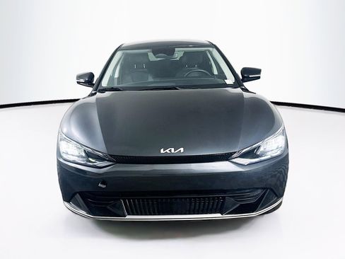 Used 2024 Kia EV6 Wind image 2