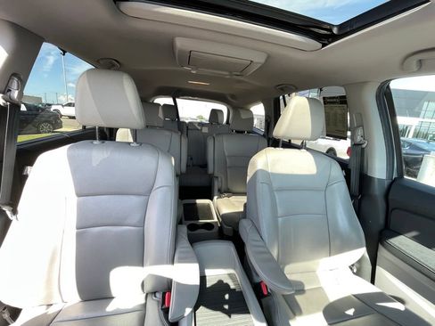 Used 2021 Honda Pilot Touring image 29