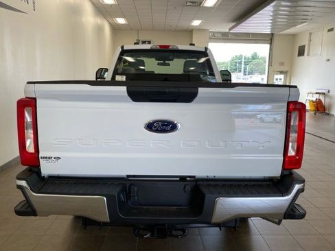 New 2026 Ford F250 XL w/ XL Chrome Package image 6