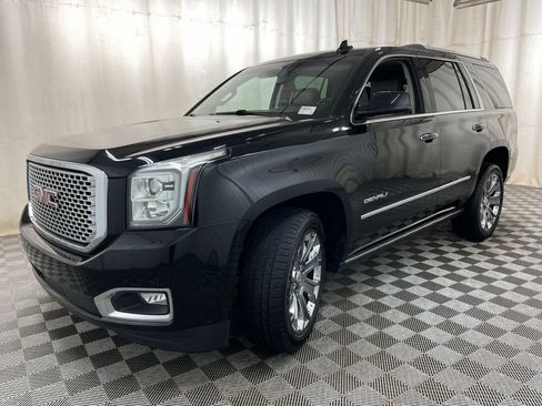 Used 2016 GMC Yukon Denali w/ Open Road Package AWD/4WD image 25