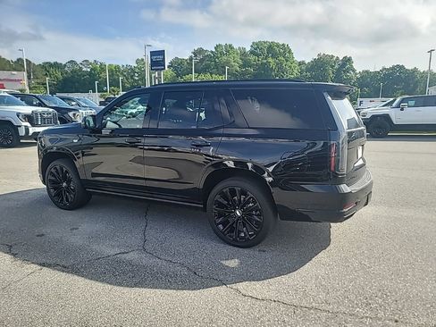 Certified 2026 Cadillac Escalade Platinum Sport w/ LPO, ONYX Package AWD/4WD image 4