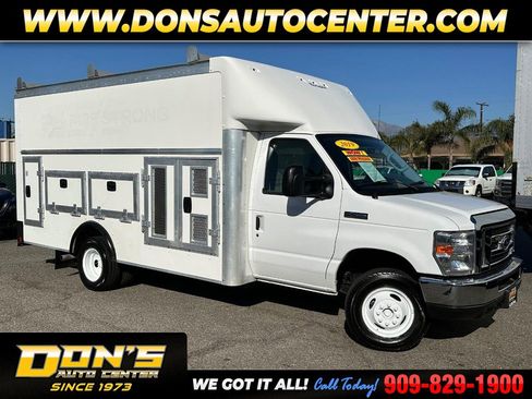 Used 2019 Ford E-450 and Econoline 450 Super Duty w/ Power Windows & Locks Group image 1