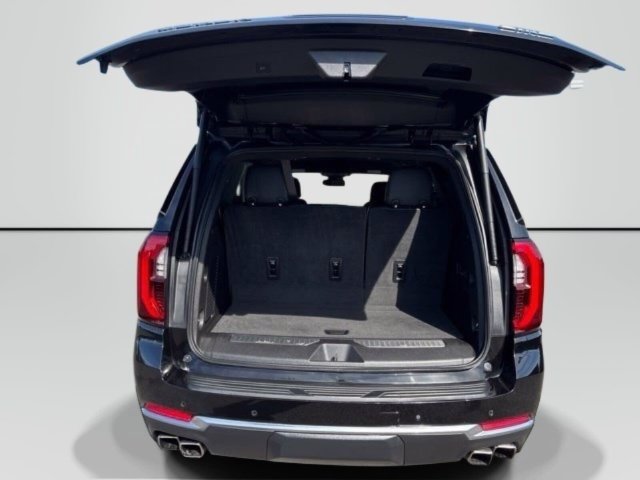 Used 2025 GMC Yukon Denali AWD/4WD image 40