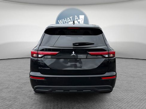 Used 2022 Mitsubishi Outlander ES AWD/4WD image 5