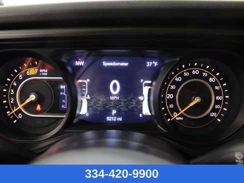 Used 2024 Jeep Wrangler Willys image 9