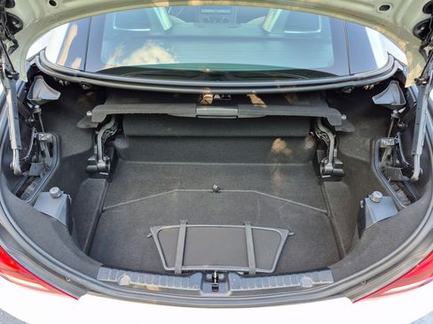 Used 2017 Mercedes-Benz SLC 300 image 33
