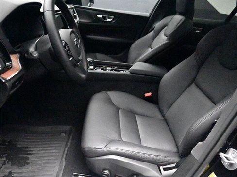 Certified 2024 Volvo V60 B5 Cross Country Plus image 15