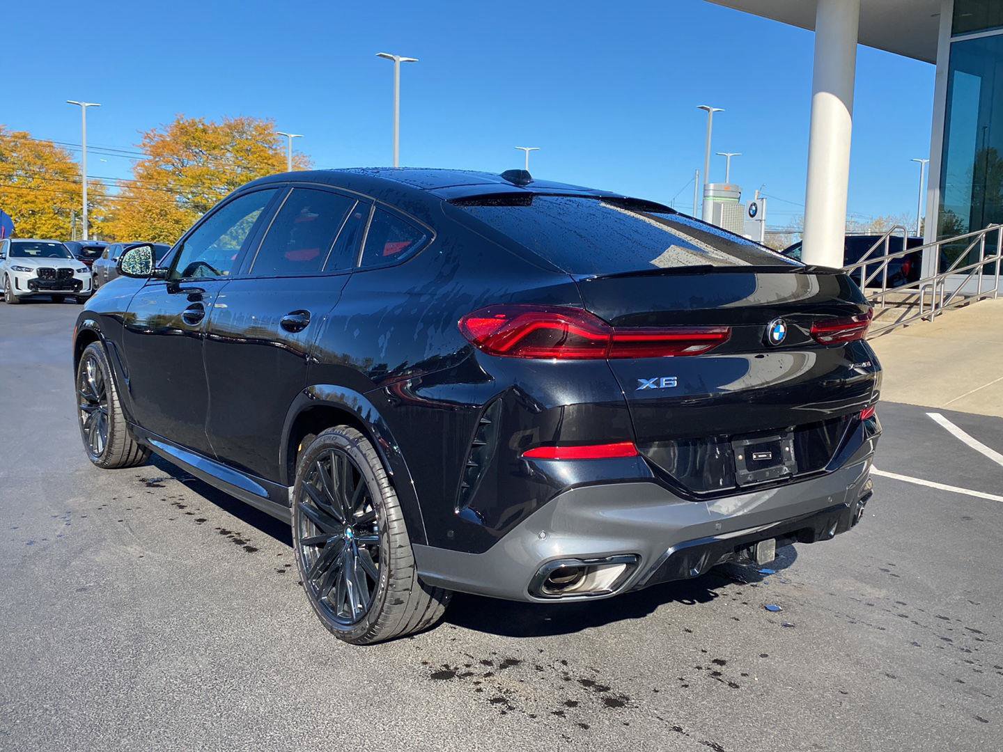 Used 2024 BMW X6 xDrive40i w/ Premium Package AWD/4WD image 5