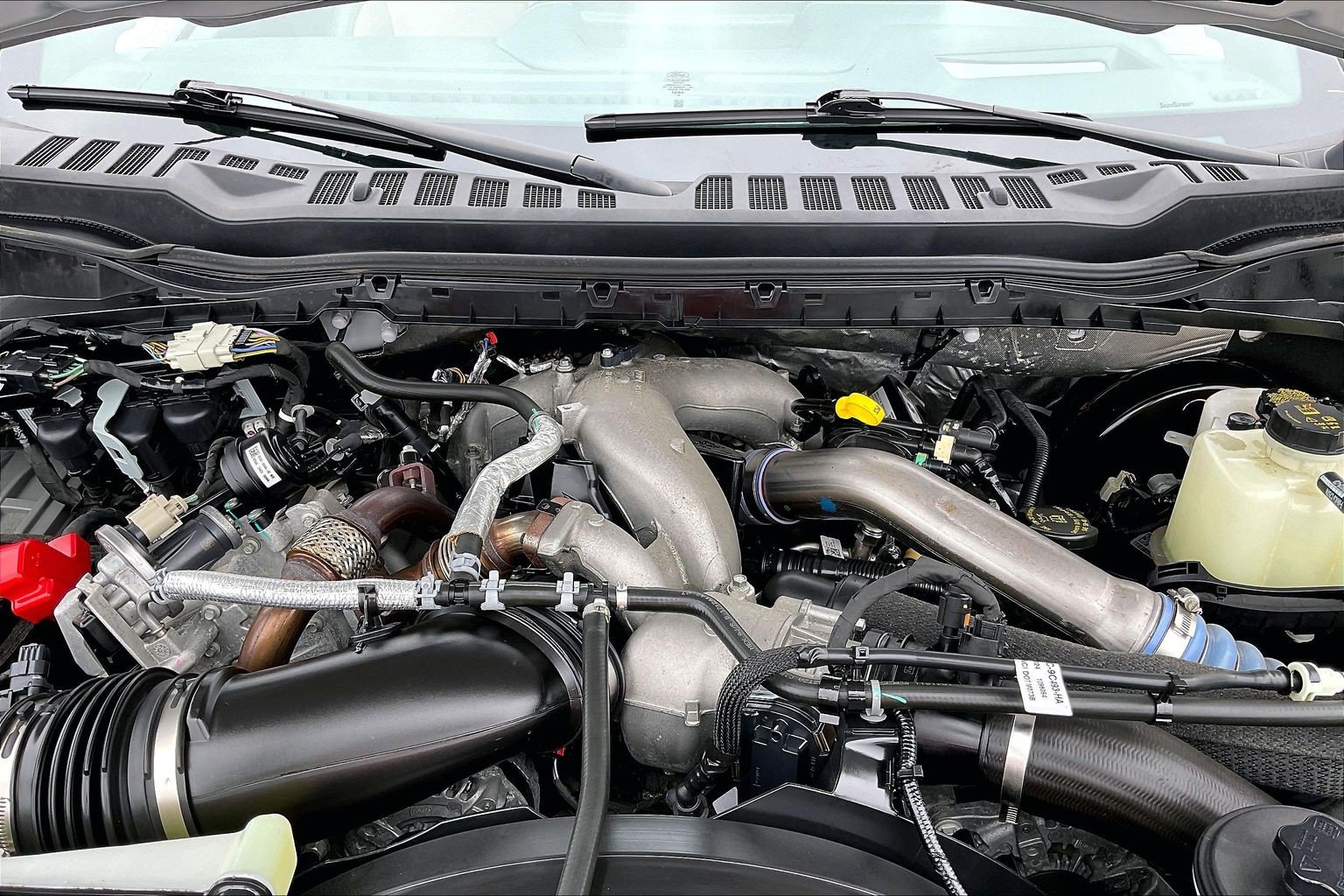 Certified 2024 Ford F250 Lariat w/ Lariat Ultimate Package AWD/4WD image 10