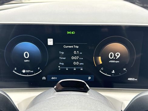 Certified 2025 Hyundai Tucson SEL image 12