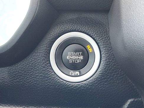 Used 2021 RAM 1500 Laramie w/ Sport Appearance Package image 20