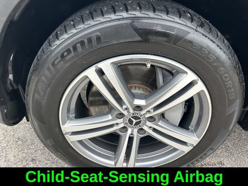 Used 2022 Mercedes-Benz GLC 300 image 18