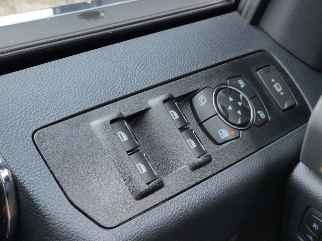 Used 2022 Ford F250 Platinum w/ FX4 Off-Road Package AWD/4WD image 25