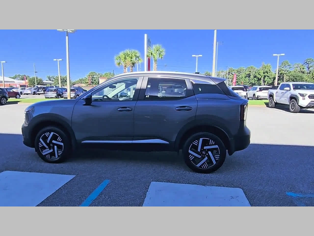 Used 2026 Nissan Kicks SV FWD image 25