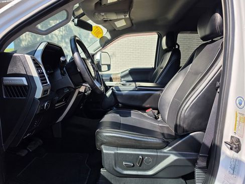 Used 2017 Ford F250 Lariat w/ Snow Plow Prep Package AWD/4WD image 25