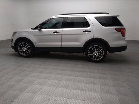 Used 2016 Ford Explorer Sport w/ Equipment Group 401A AWD/4WD image 3