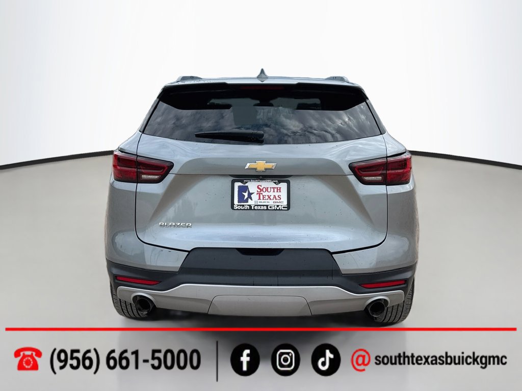 Used 2024 Chevrolet Blazer LT w/ Convenience Package FWD image 7