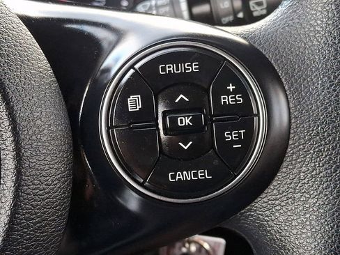 Certified 2022 Kia Soul LX image 21
