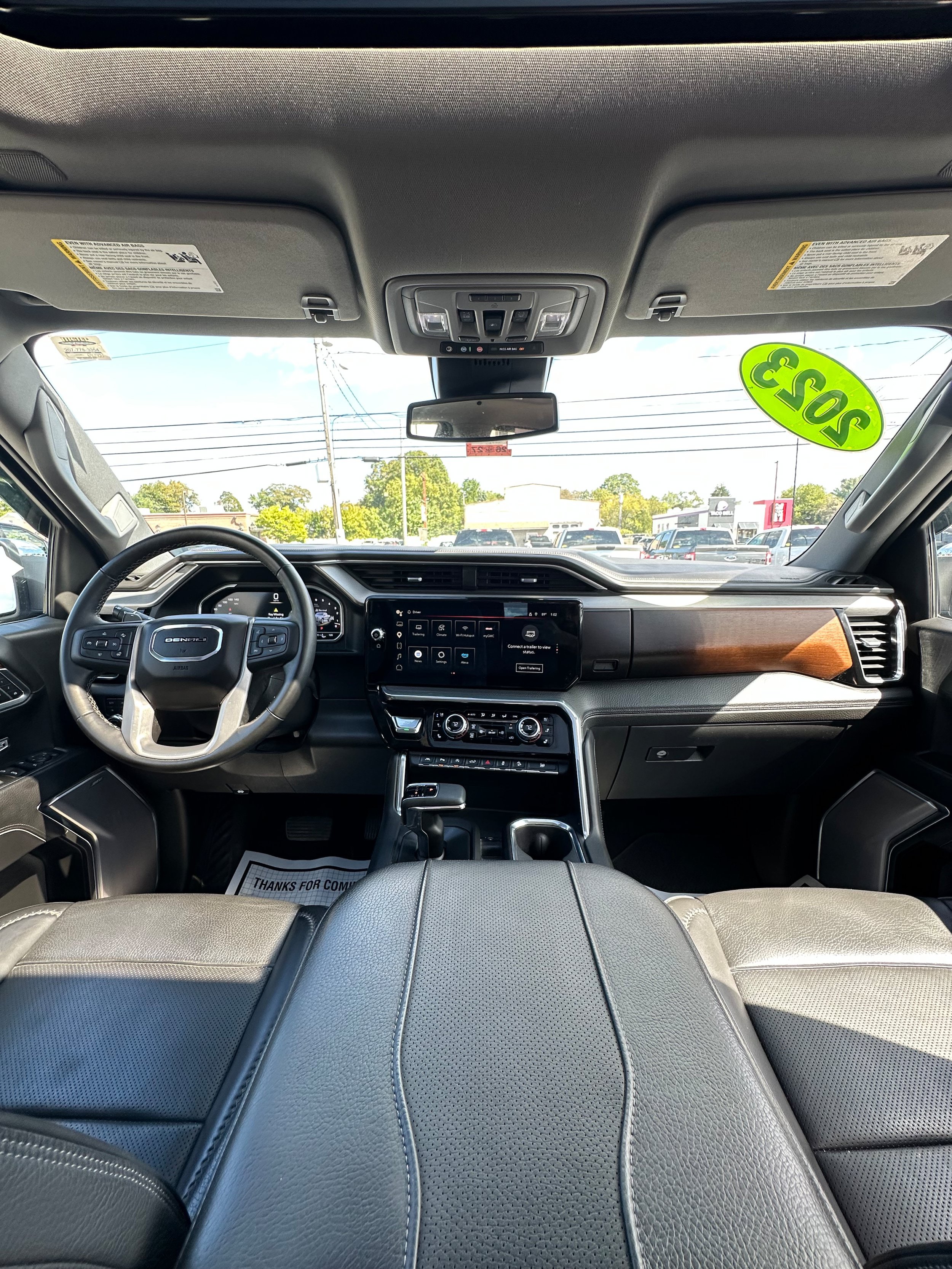 Used 2023 GMC Sierra 1500 Denali AWD/4WD image 12