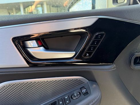 New 2026 Acura MDX SH-AWD image 12
