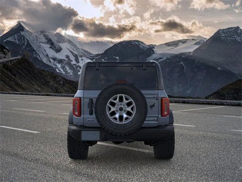 New 2025 Ford Bronco Badlands image 5