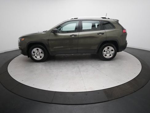 Used 2019 Jeep Cherokee Sport w/ Cold Weather Group image 23