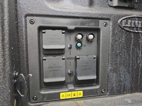 Used 2023 Ford F150 Lightning Lariat image 46