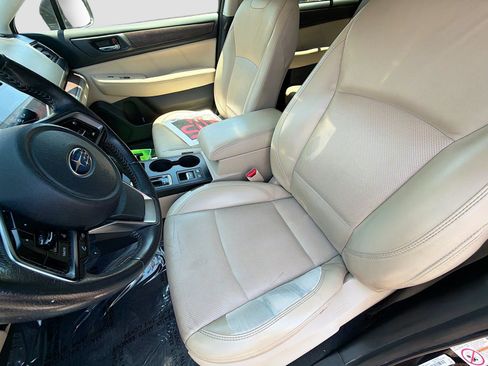 Used 2019 Subaru Outback 3.6R Limited AWD/4WD image 11