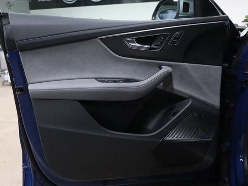 Used 2024 Audi SQ8 Prestige w/ Prestige Package image 8