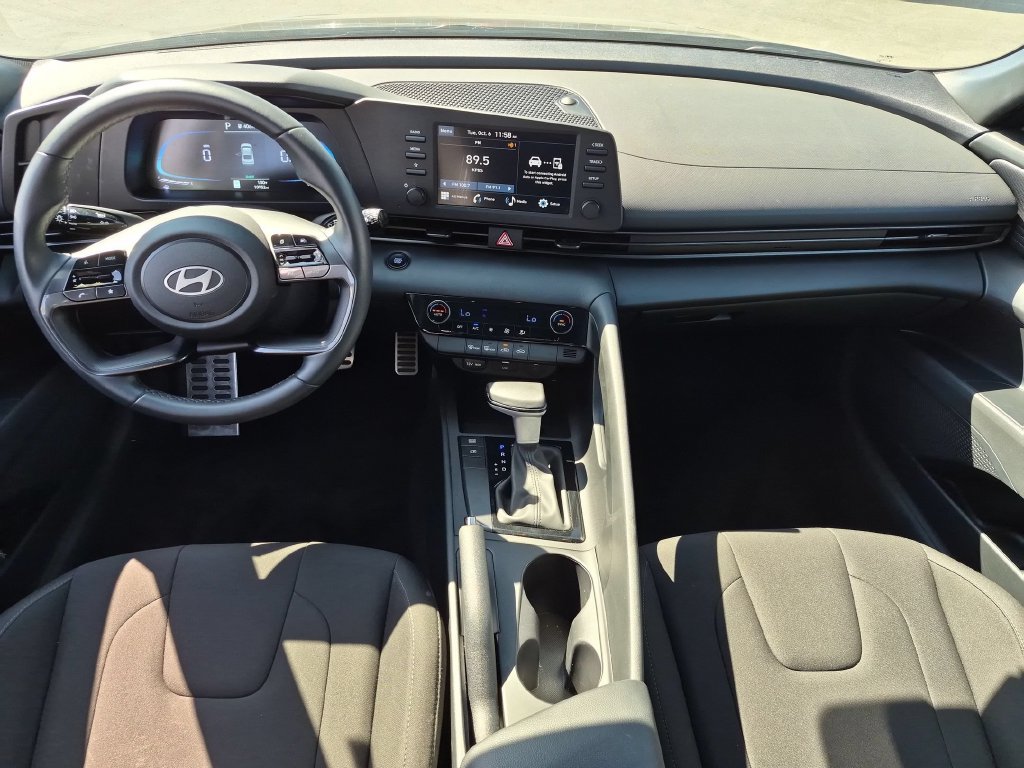 Used 2026 Hyundai Elantra Sport FWD image 26