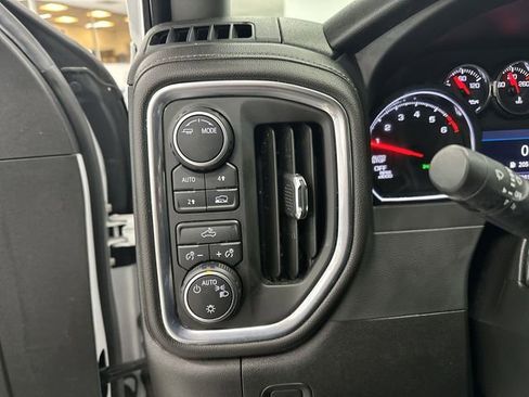 Certified 2021 Chevrolet Silverado 1500 LT image 20