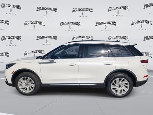 New 2026 Lincoln Corsair Premiere FWD image 2