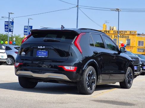 Used 2023 Kia Niro Wind FWD image 4