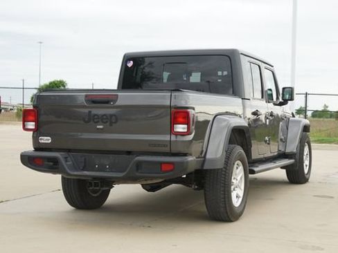 Used 2021 Jeep Gladiator Sport AWD/4WD image 9