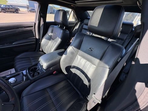 Used 2022 Chrysler 300 S RWD image 38