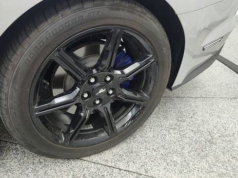 Used 2018 Ford Mustang GT RWD image 40