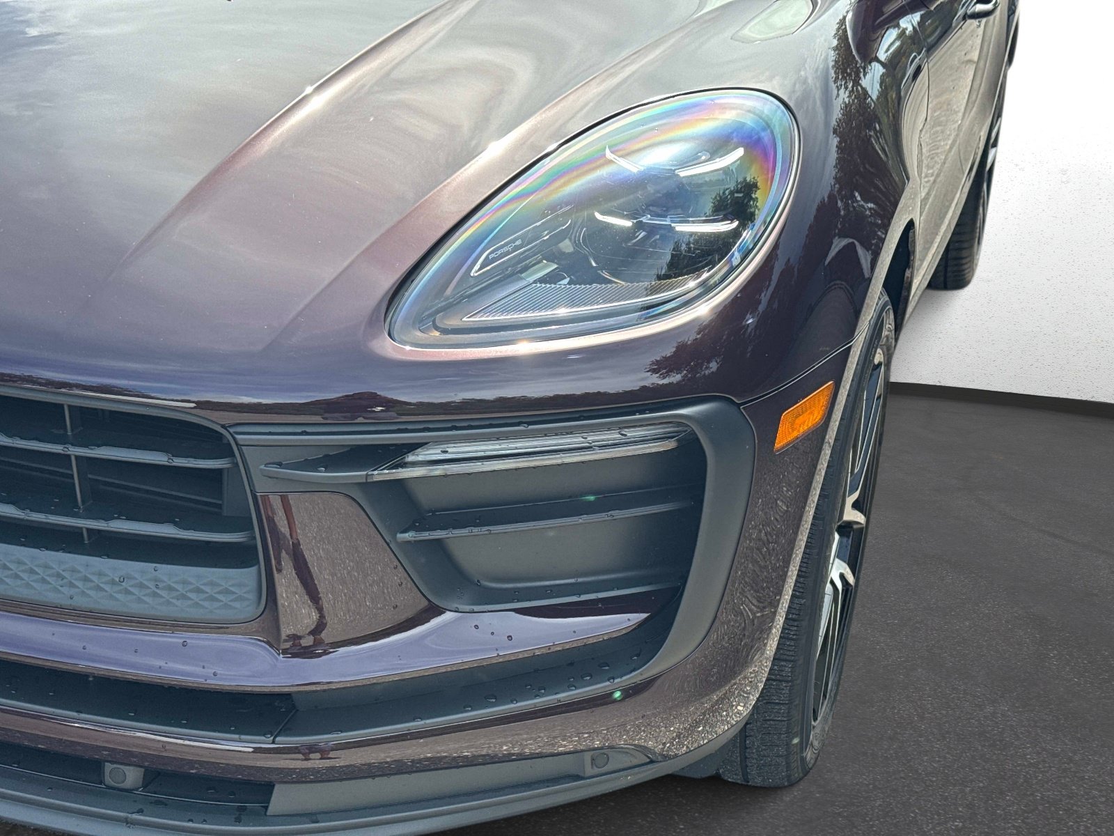 Used 2023 Porsche Macan Turbo AWD/4WD image 9