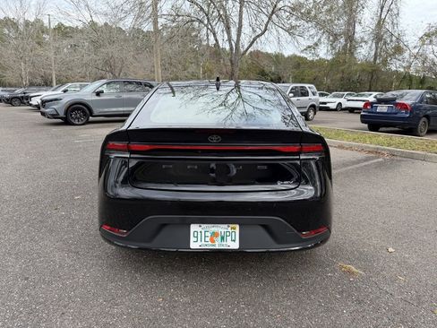 Used 2024 Toyota Prius LE image 5