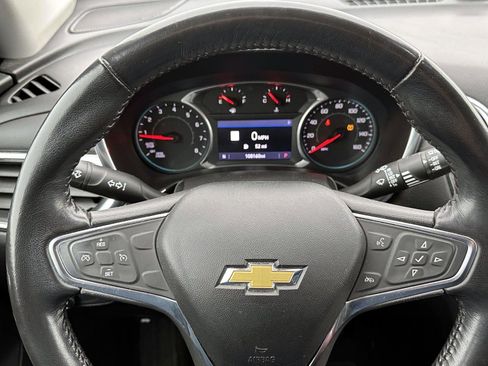 Used 2019 Chevrolet Equinox LT image 17