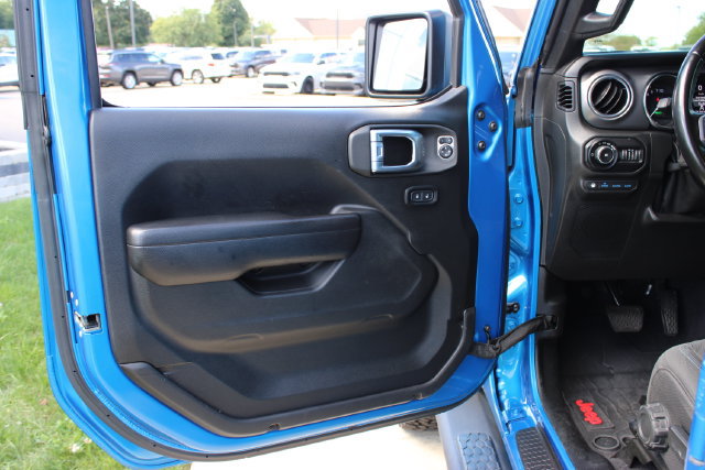Used 2021 Jeep Wrangler Unlimited Rubicon 4xe w/ Safety Group AWD/4WD image 11