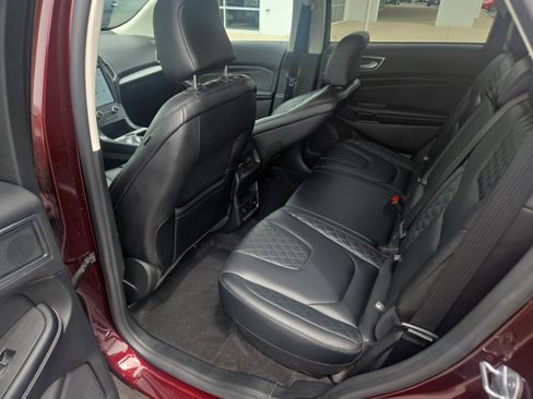 Certified 2023 Ford Edge Titanium AWD/4WD image 11