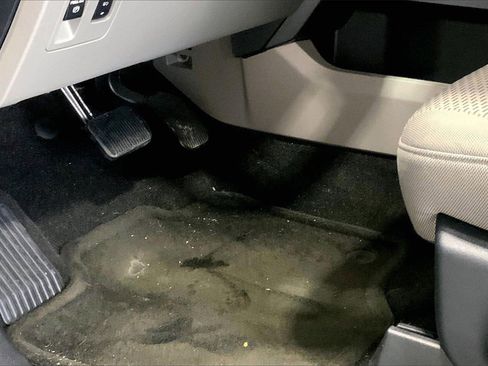 Used 2018 Ford F150 XLT w/ Equipment Group 302A Luxury image 22