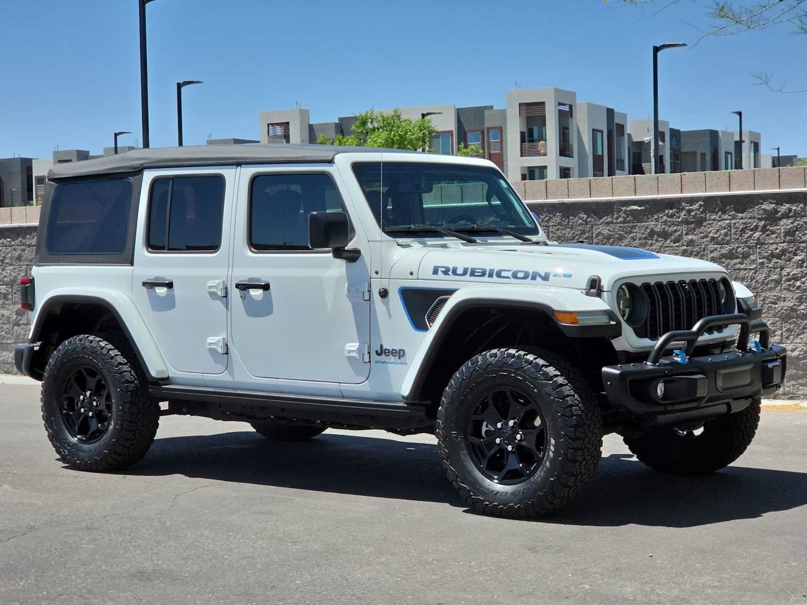 Used 2023 Jeep Wrangler Unlimited Rubicon 4xe AWD/4WD image 2