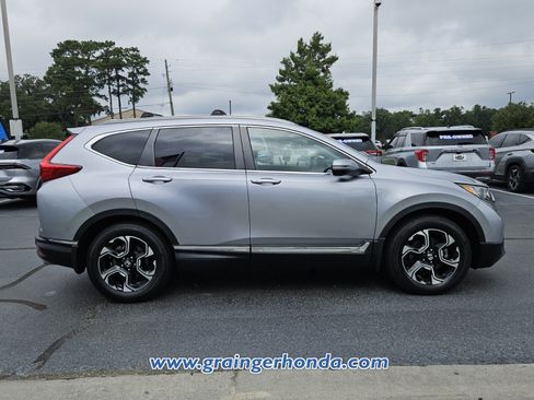 Used 2017 Honda CR-V Touring image 6