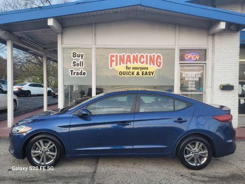 Used 2018 Hyundai Elantra SEL w/ Cargo Package image 7