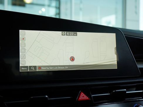 Used 2023 Kia Niro EX image 18