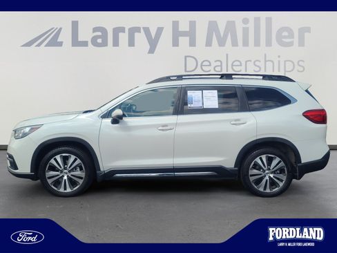 Used 2022 Subaru Ascent Limited w/ Popular Package #2A AWD/4WD image 2